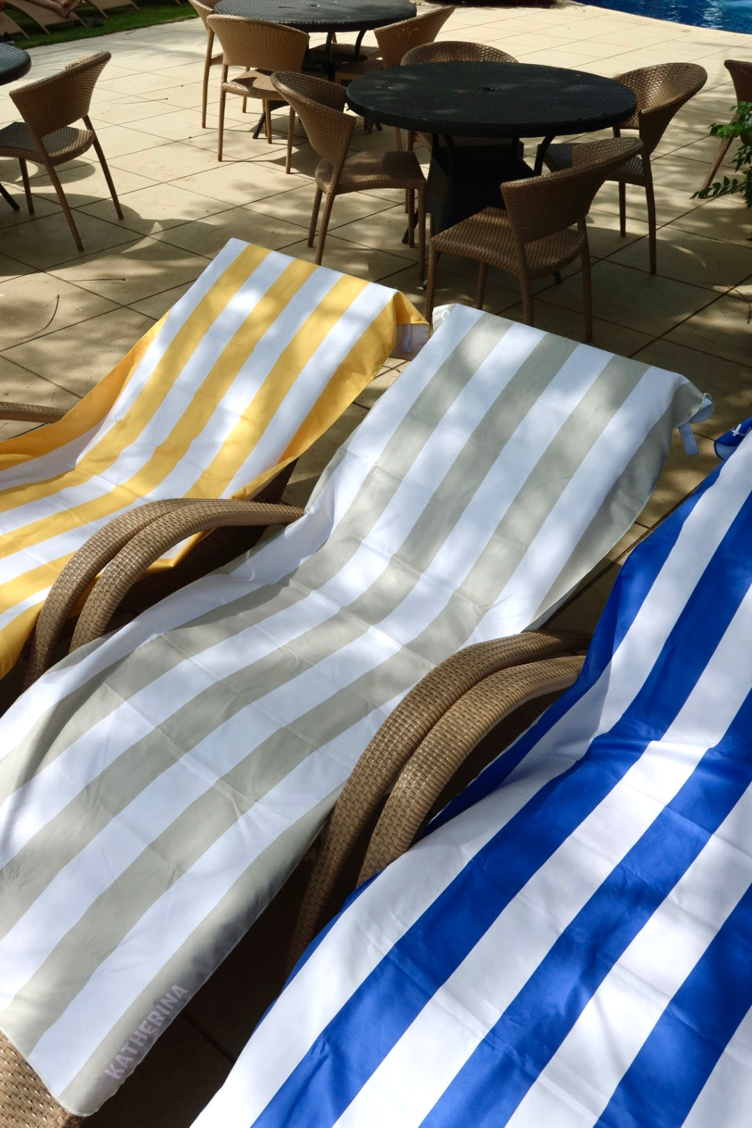 Bocas Blue

Yala Beige

Sunrise Yellow